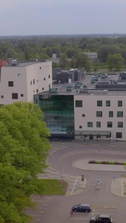 زعيم المافيا يسيطر على  المدرسة الثانوية episode 12