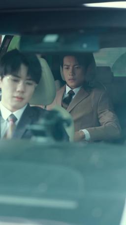 Yapraklar Köklerine Döner episode 68