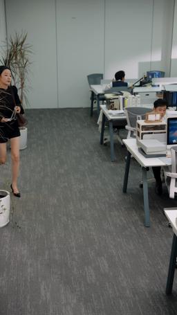 Hanya Ingin Jadi Sekretaris, Malah Jadi Istri Bos episode 17