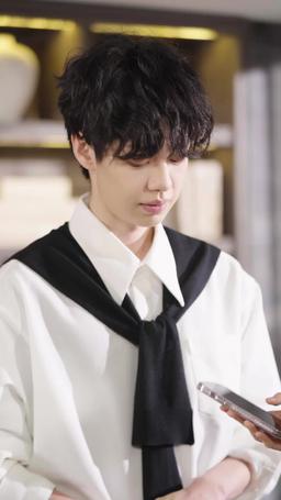 أصبحت الفتاة السمينة جميلة وقوية بعد أن ارتبطت بالنظام episode 56