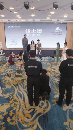 十年の愛は、幼馴染との一瞬に及ばない episode 32