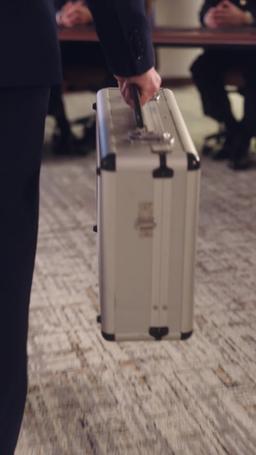 [doblado] Dinero, Armas y Feliz Navidad episode 2