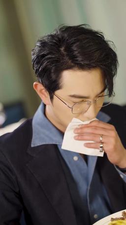 渣男嫌我醜，我轉身嫁給千億總裁 episode 61