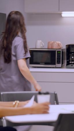 Le Docteur en Chef est le Père de mon Bébé. episode 25