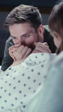 Matrimonio inatteso: mi sposo con un infermiere miliardario episode 60