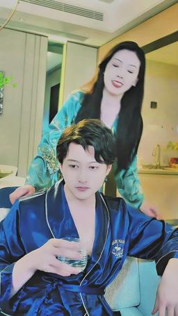 Mrs. Strauss Is Not An Intern episode 19