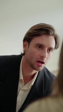 Amor Sob Contrato episode 8