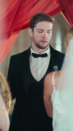 Prise pour Sa Compagne : Le Regret de la Luna episode 17