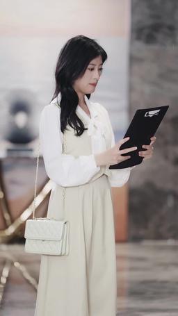 Yeni Stajyer CEO'nun Şımarık Karısı episode 41