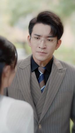 禁欲大佬撩寵小廠花 episode 52