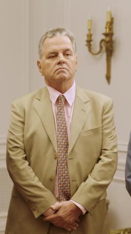 Dinero, Armas y Feliz Navidad episode 68