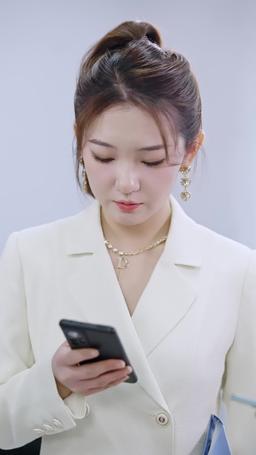 Oddio! La Moglie Della Superstar Lavora Qui episode 75