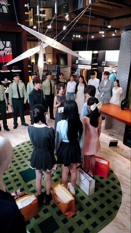 ¡Ups, compañera, te equivocaste de chica! episode 19