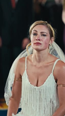 Alfa'sının Metresi Sanması: Luna'nın Pişmanlığı episode 32