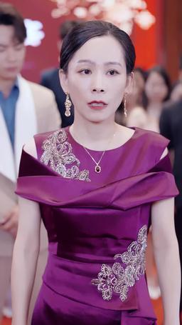 親媽壽宴上女兒美颯全場 episode 15