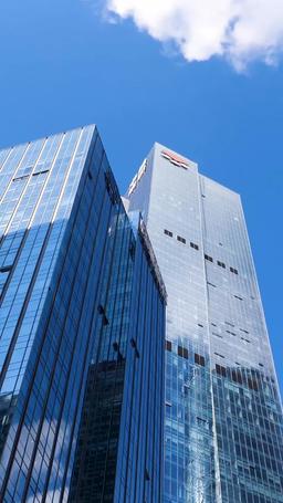 Film Yıldızının Karanlıktaki Kızı episode 16