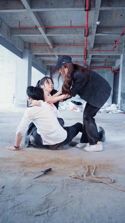 踹翻渣男後，首富千金馬甲藏不住了 episode 94