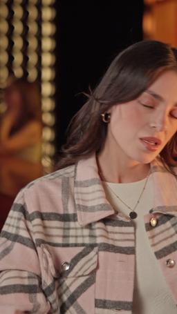 El Escort que Conocí en París episode 76