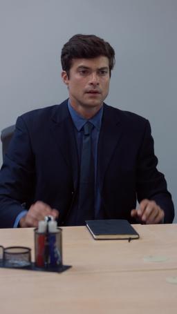 Bajo la Máscara de Mi Esposo CEO episode 42