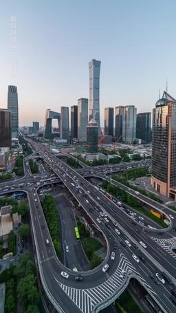 Srebrna Królowa Kuchni: Piękna i Niepokonana episode 1