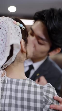 OMG! The Superstar's Wife Works Here episode 12