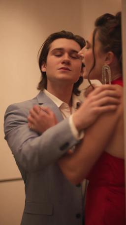 Olgun Aşkın Peşinde episode 34