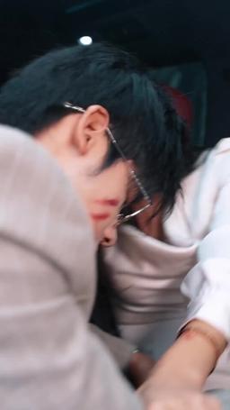 Vertragsliebe mit dem Rollstuhl-Onkel meines Verlobten episode 60