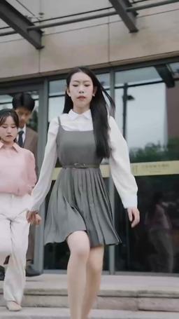 Wait, I'm the Leading Actor's First Love? episode 21