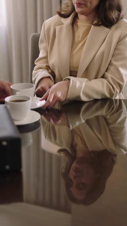 ママは檻の中！ episode 50