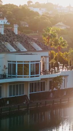 Daisy Tucker et M. NYC episode 57