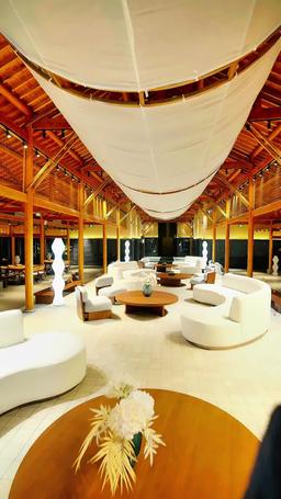 Mrs. Strauss Is Not An Intern episode 81