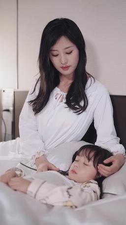 Yeni Stajyer CEO'nun Şımarık Karısı episode 61