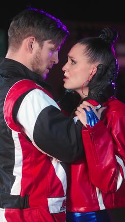 شرارة الحب: أخي غير الشقيق سائق السباقات episode 53