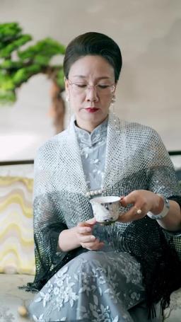 Milyarder Kocamın Üçlü Hayatı episode 74