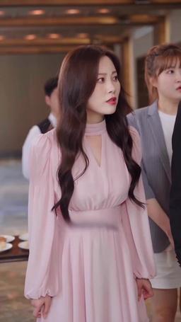 踹翻渣男後，首富千金馬甲藏不住了 episode 76