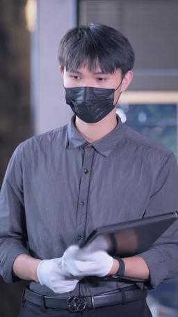 網戀奔現後被總裁掐腰寵 episode 19