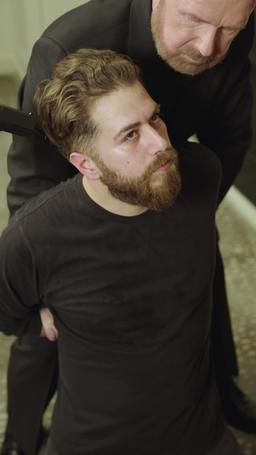 Istri yang Diceraikan Adalah Ahli Bedah Genius episode 56