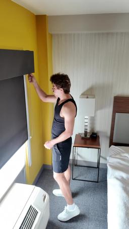 ReelTalk EP28-Backstage: How to Kiss a Vampire episode 21