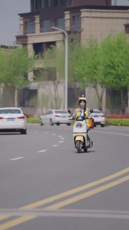 閃婚成寵首富大佬愛上我 episode 1