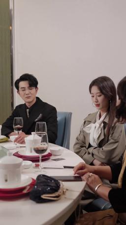 渣男嫌我醜，我轉身嫁給千億總裁 episode 72