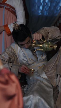 Sultanıma Hâmûşâne Aşk episode 25