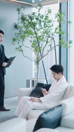 Yeni Stajyer CEO'nun Şımarık Karısı episode 53