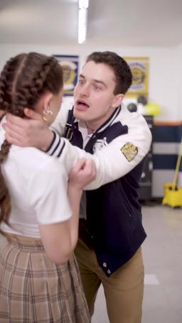 زعيم المافيا يسيطر على  المدرسة الثانوية episode 55