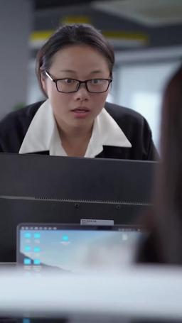 網戀奔現後被總裁掐腰寵 episode 46