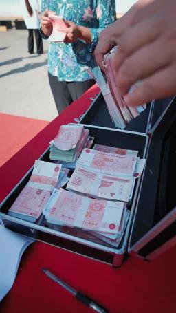 시골 출신 대표님 아름다운 CEO와의 재혼, 오히려 좋아 episode 8