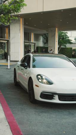 Incinta e sposata con una star del cinema episode 66