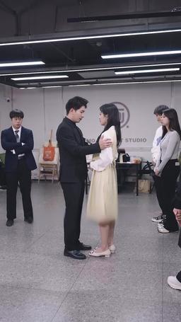 Yeni Stajyer CEO'nun Şımarık Karısı episode 39