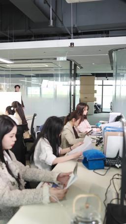 Pregnant with My Nemesis’ Brother’s Baby episode 41