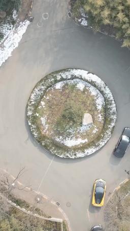 Boşandım Ve Milyaderler Peşimde episode 8