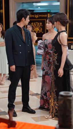 Gizli Zenginin Eşi episode 56